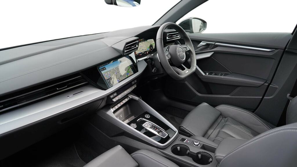 Audi A3 1.5 Tfsi 150 S Line S Tronic YE75KXZ Black #2