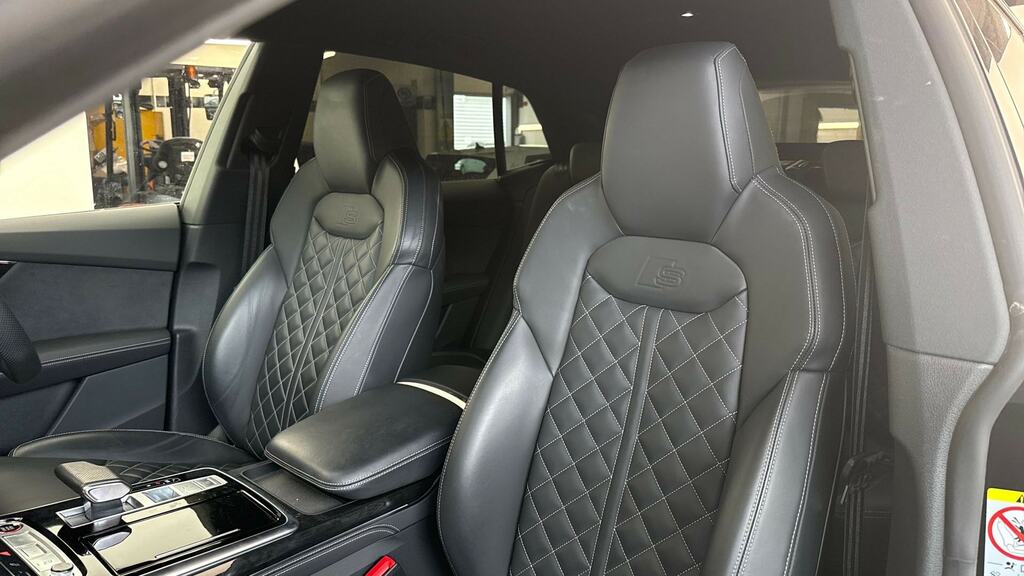 Audi Q8 Vorsprung Black #16