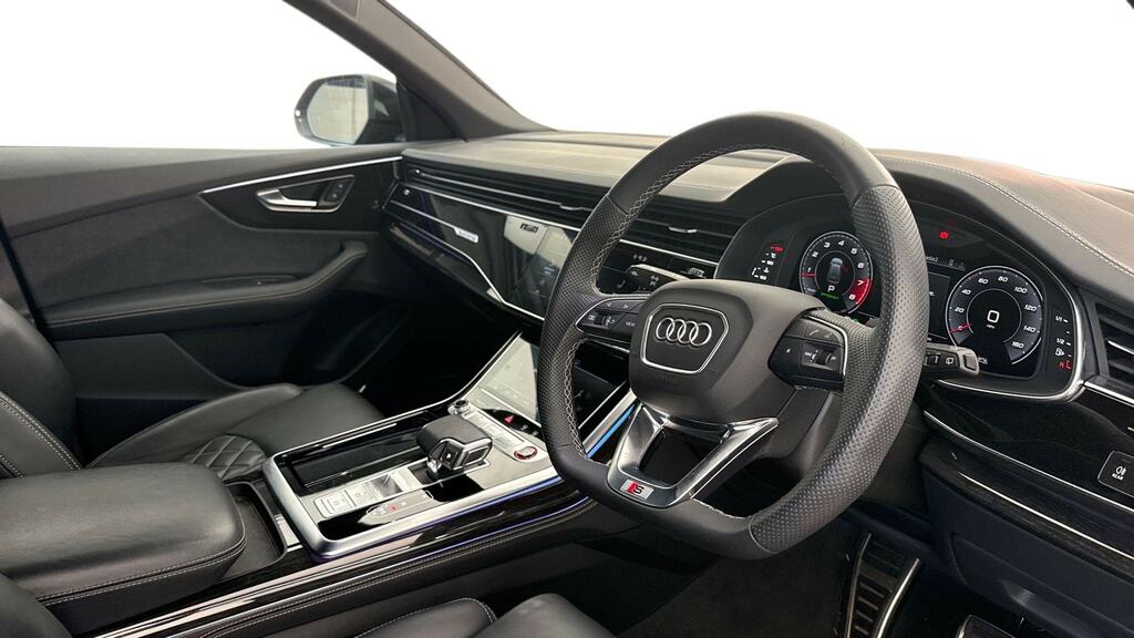 Audi Q8 Vorsprung Black #7