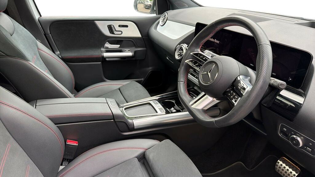 Mercedes-Benz B Class B200 Amg Line Premium Plus White #3