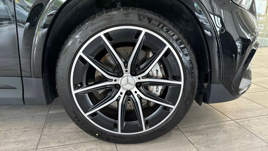 Mercedes-Benz GLA Class Gla 35 4Matic Premium Black #5