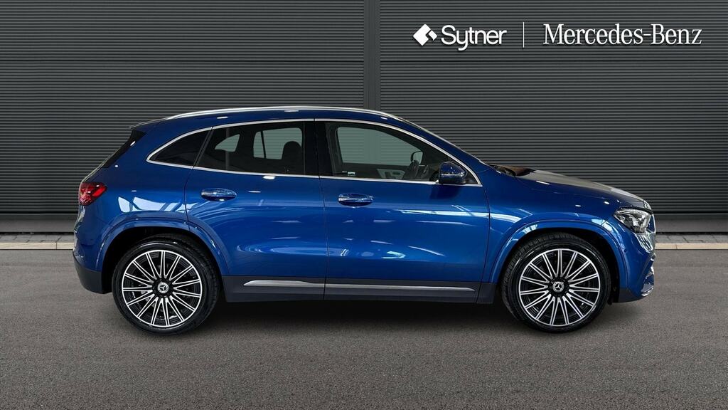 Mercedes-Benz GLA Class Gla 220D 4Matic Amg Line Premium Plus Blue #4