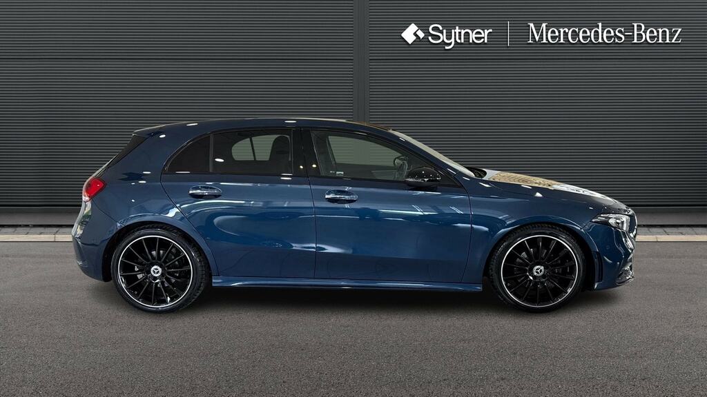 Mercedes-Benz A Class A180 Amg Line Premium Plus Night Edition WM23EUX Blue #4