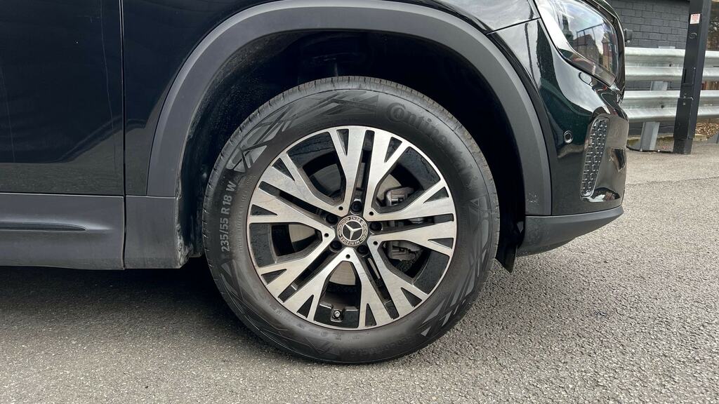 Mercedes-Benz GLB Class Glb 200 Sport Executive 7G-tronic Black #5