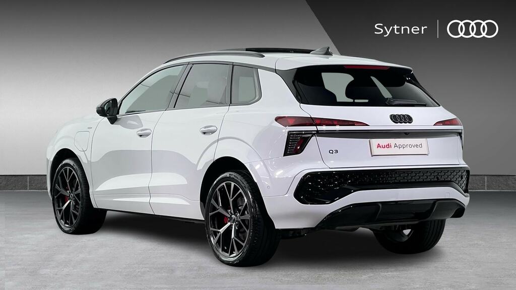 Audi Q3 1.5 E-hybrid Launch Edition S Tronic FL75YRT White #3