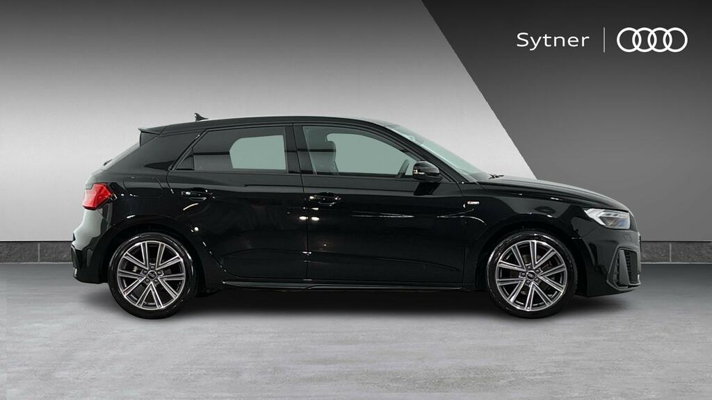 Audi A1 30 Tfsi 110 S Line S Tronic FH23UJT Black #4