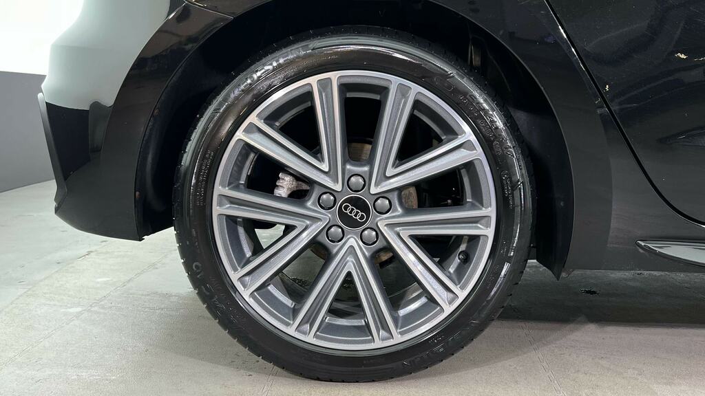 Audi A1 30 Tfsi 110 S Line S Tronic FH23UJT Black #5