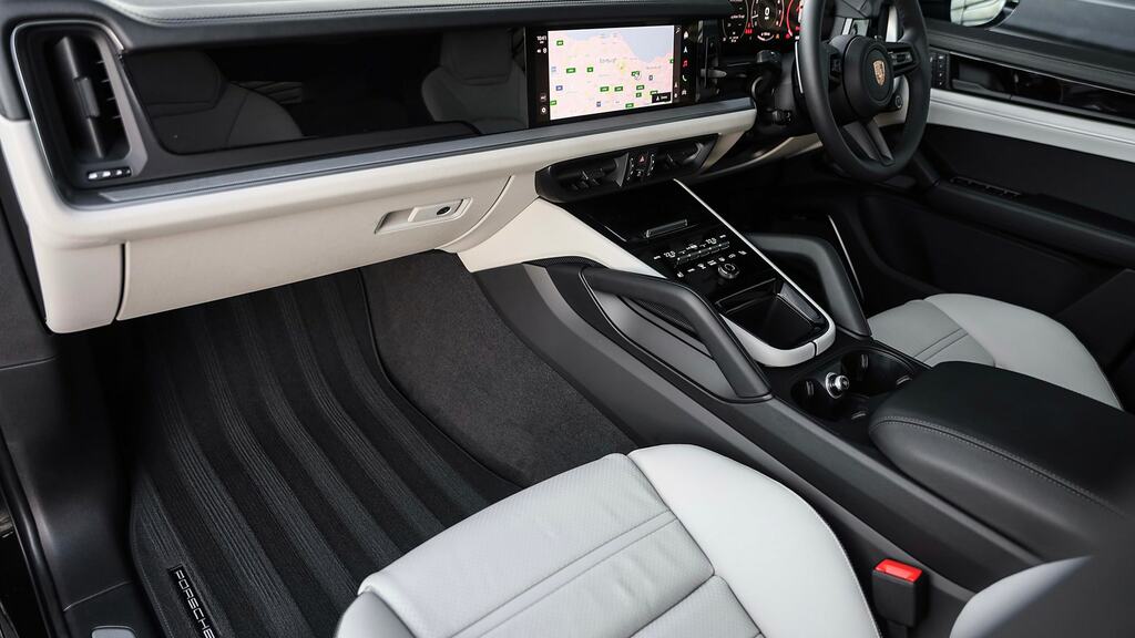 Porsche Cayenne S Tiptronic S Black #3