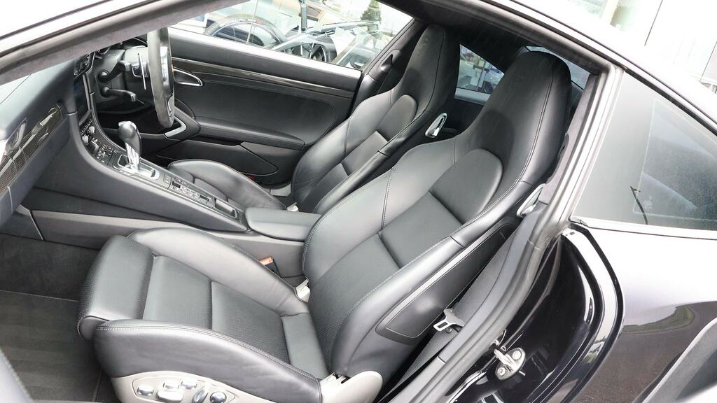 Porsche 911 Coupe Black #19