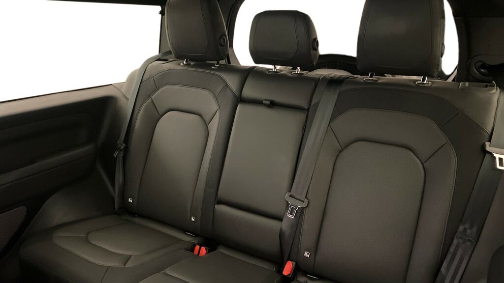 Land Rover Defender 90 3.0 D250 X-dynamic Hse 90 Grey #4