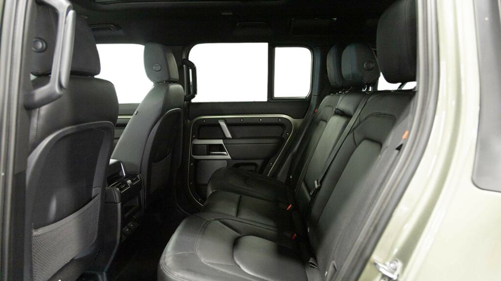 Land Rover Defender 110 3.0 D250 X-dynamic Se 110 KF73WWP Green #4
