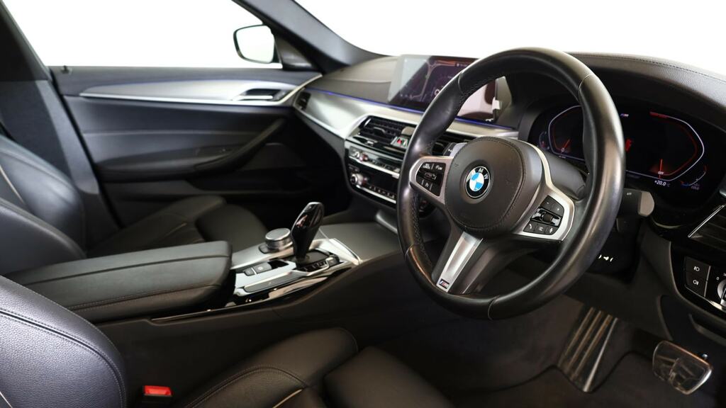 BMW 5 Series 520D Mht M Sport Blue #6