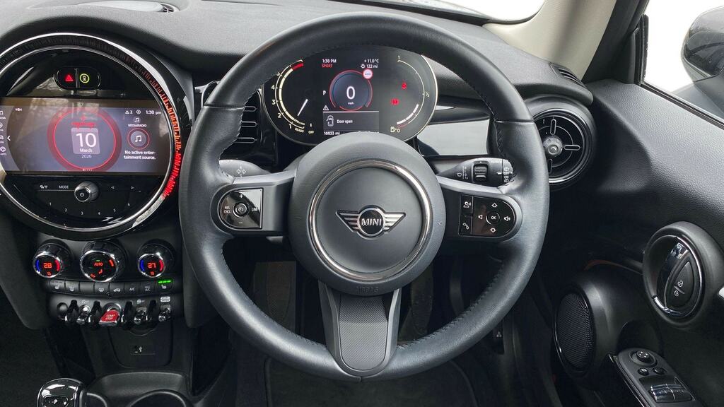 Mini Hatch 1.5 Cooper Classic Premium CU73KPR Silver #5