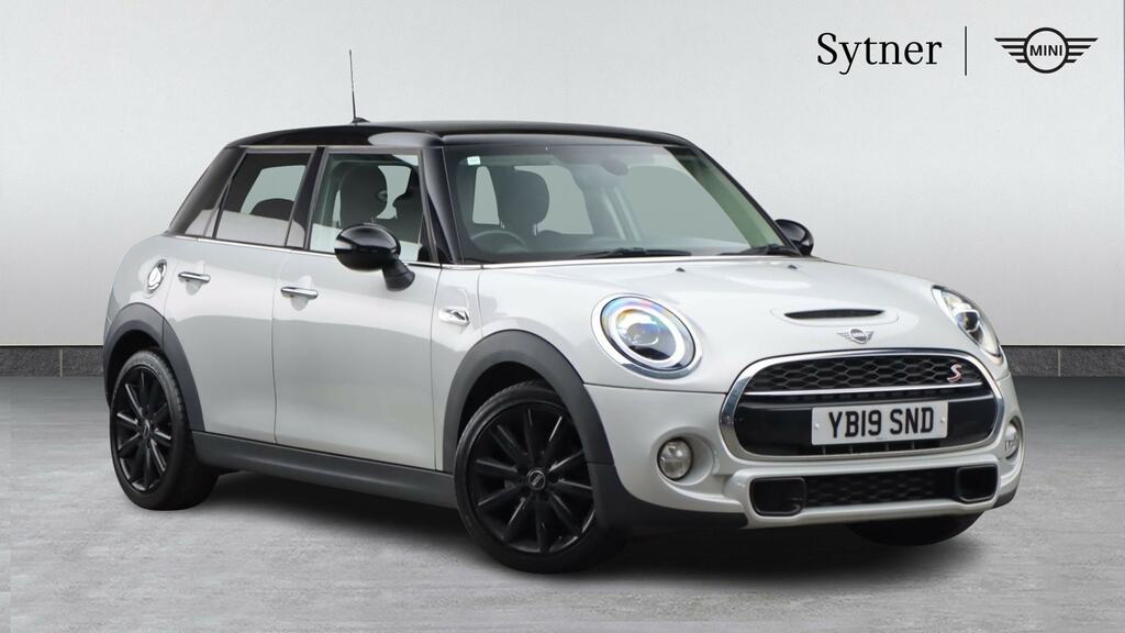 Mini Hatch 2.0 Cooper S Classic II Nav Pack YB19SND White