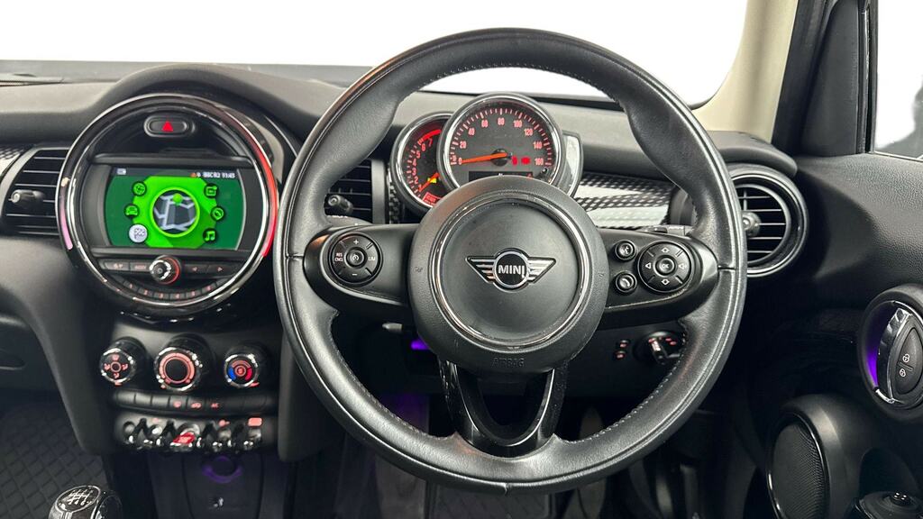 Mini Hatch 2.0 Cooper S Classic II Nav Pack YB19SND White #5