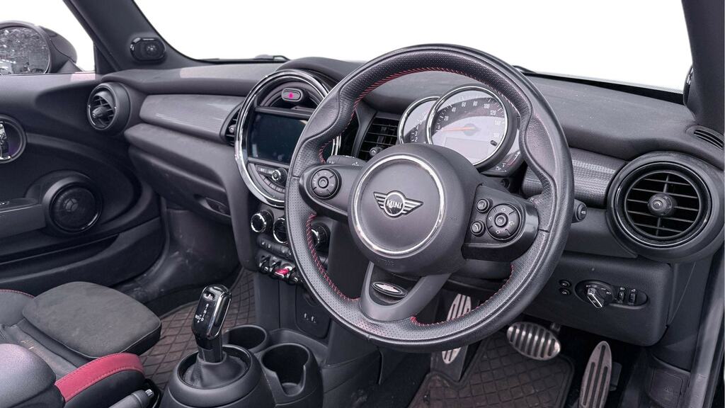 Mini Convertible 1.5 Cooper Sport II Comfortnav Pack Black #6