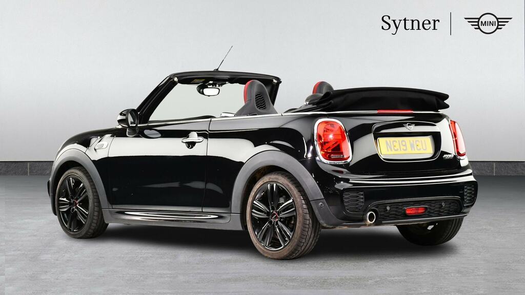 Mini Convertible 1.5 Cooper Sport II Comfortnav Pack Black #2