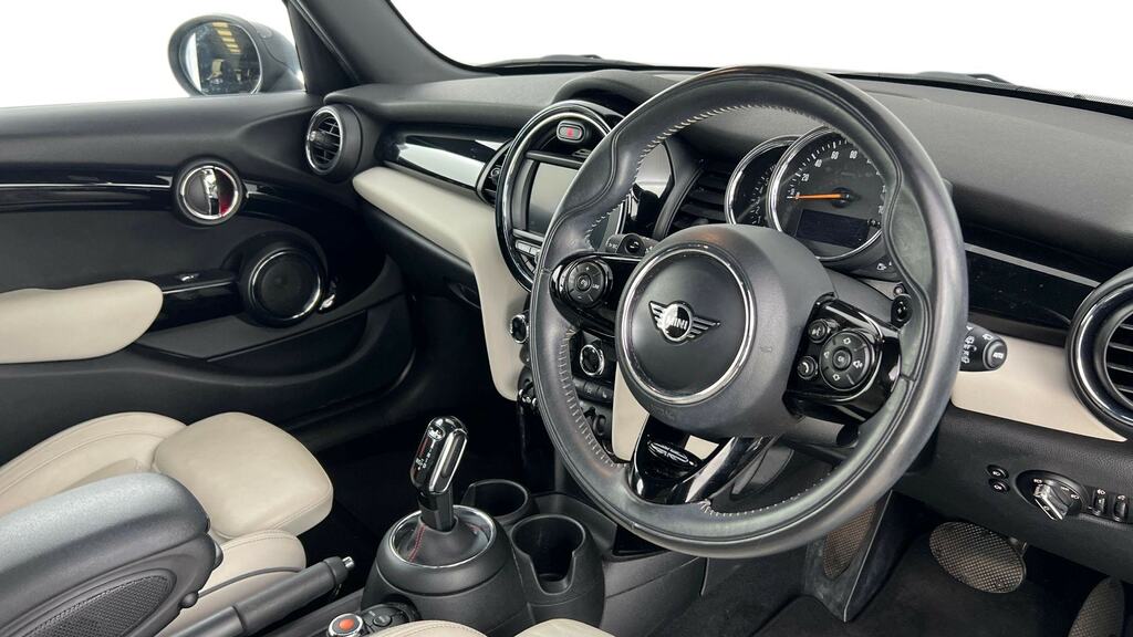 Mini Hatch 2.0 Cooper S Exclusive II Comfort Pack SC19HFA Black #6