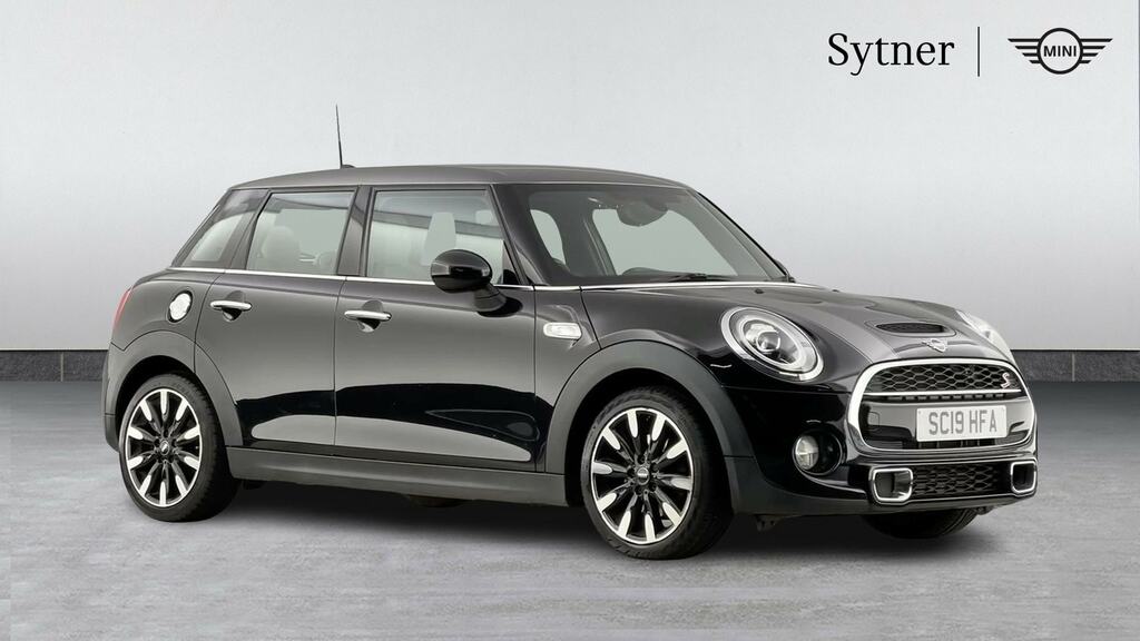Mini Hatch 2.0 Cooper S Exclusive II Comfort Pack Black