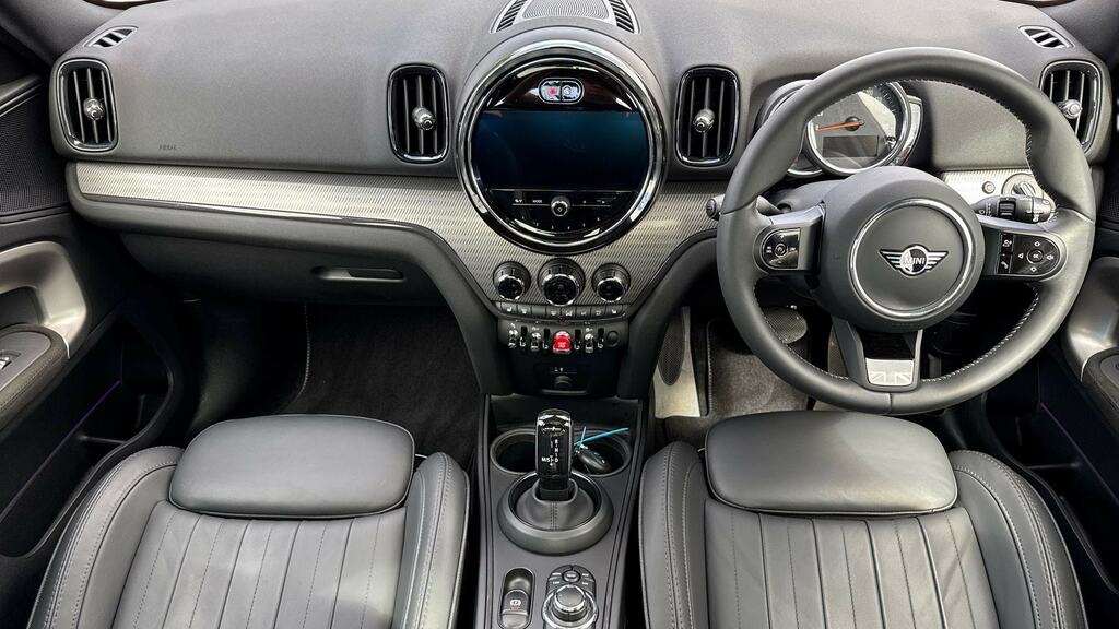 Mini Countryman 1.5 Cooper Exclusive Comfort Pack Black #4