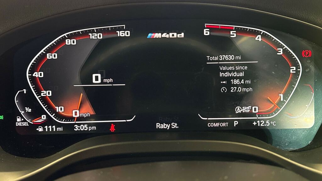 BMW X4  Black #9