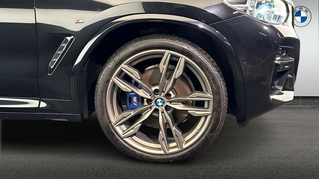 BMW X4  Black #14