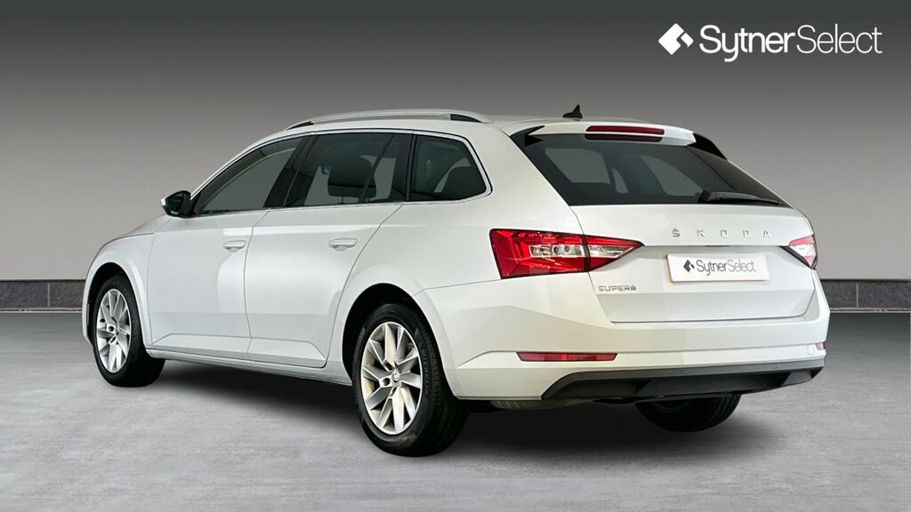 Skoda Superb 1.5 Tsi Se Technology White #2