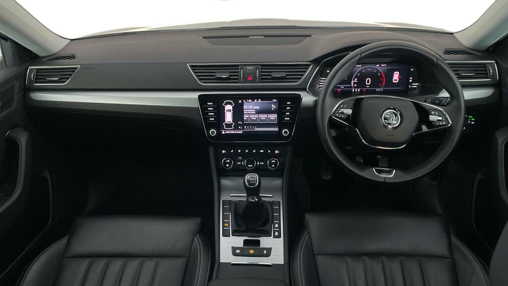 Skoda Superb 1.5 Tsi Se Technology White #6