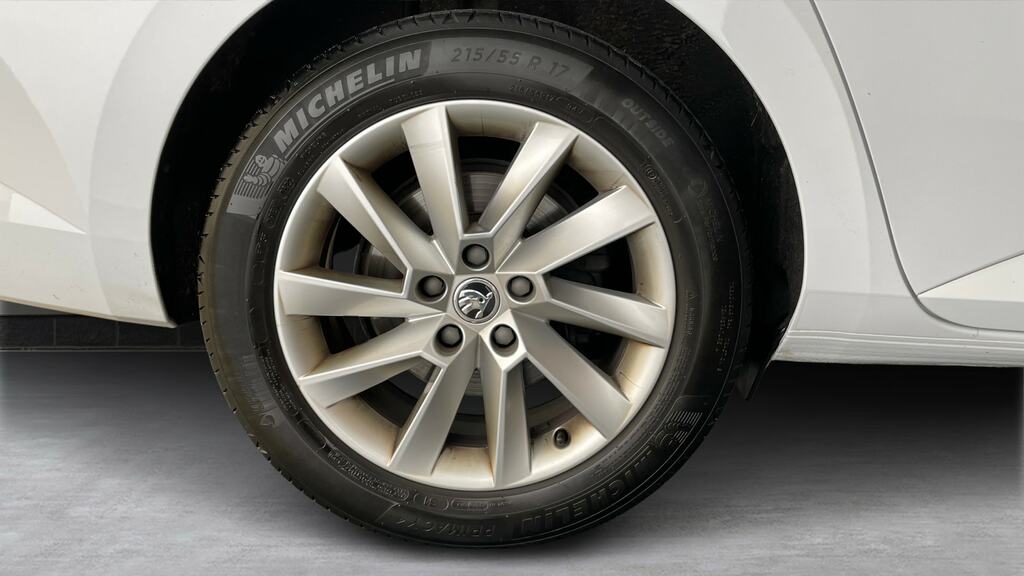 Skoda Superb Superb 2.0 Tdi Se Technology Estate Dsg Grey #26