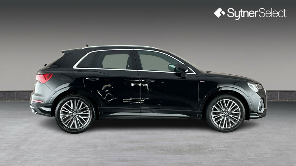 Audi Q3 35 Tfsi S Line S Tronic VK73HKE Black #3