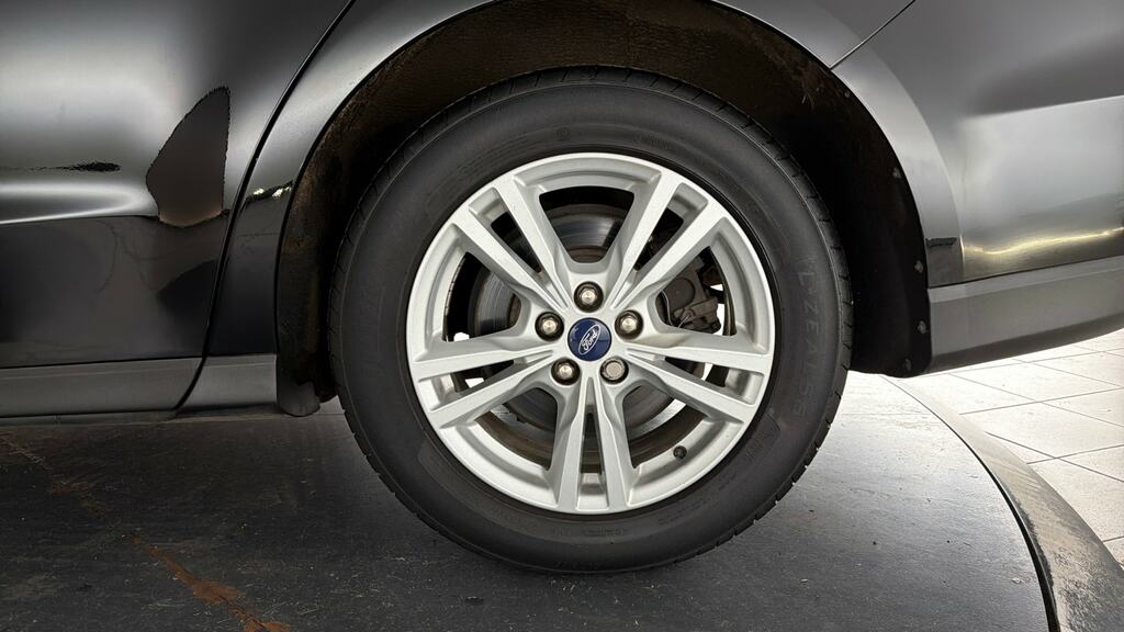 Ford Galaxy Titanium Ecoblue Red #25