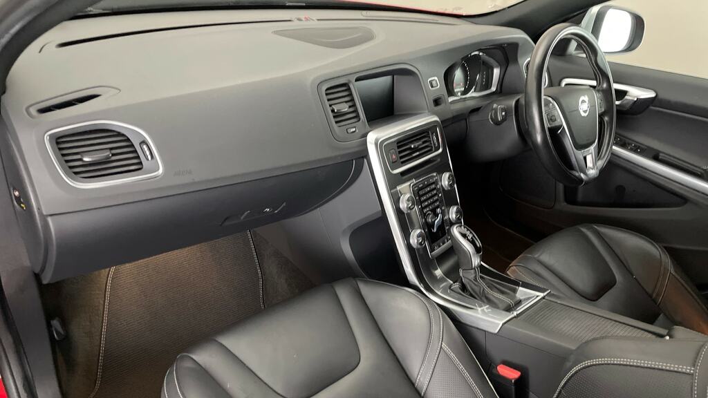 Volvo V60 2.0 D4 R-design Nav 188 Bhp Black #11