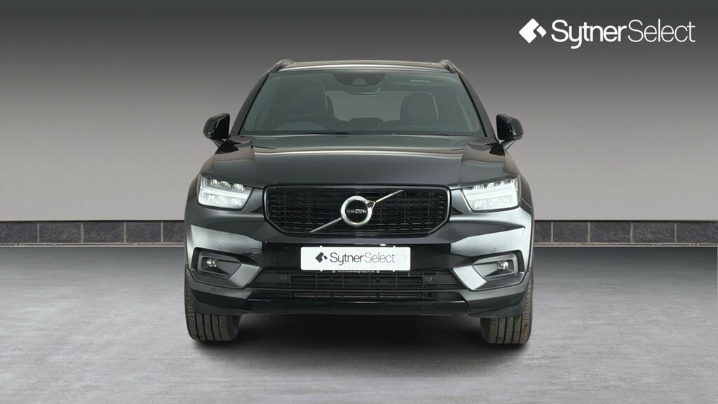 Volvo XC40 1.5 T3 163 R Design BG70DBV Black #4