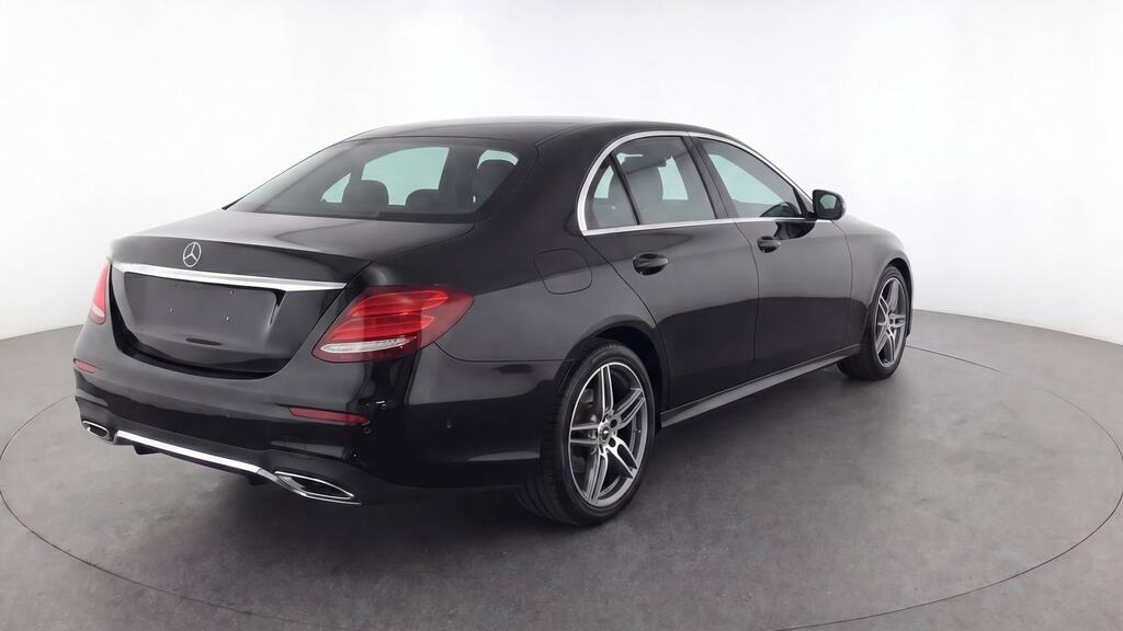 Mercedes-Benz E Class E220d Amg Line 9G-tronic LO18BKK Black #4