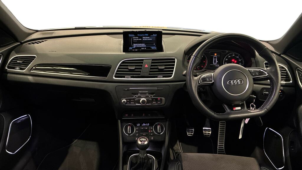 Audi Q3 2.0 Tdi Black Edition DX68XEL White #6