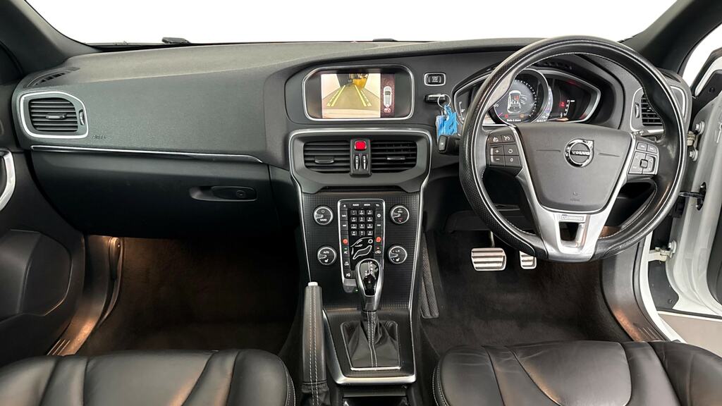 Volvo V40 D4 190 R Design Pro Geartronic White #6
