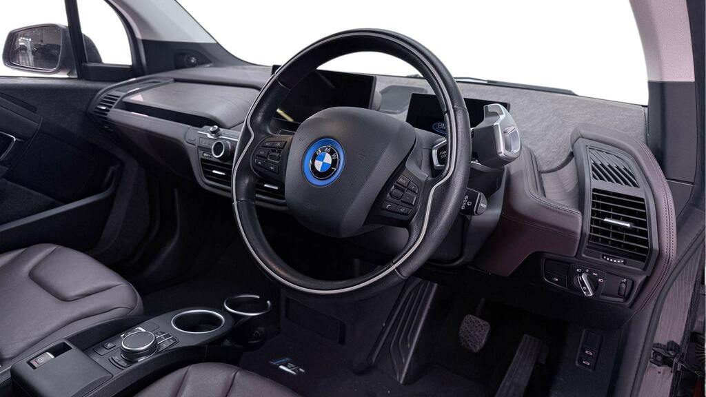 BMW i3 135Kw S 42Kwh Suite Interior World Red #6