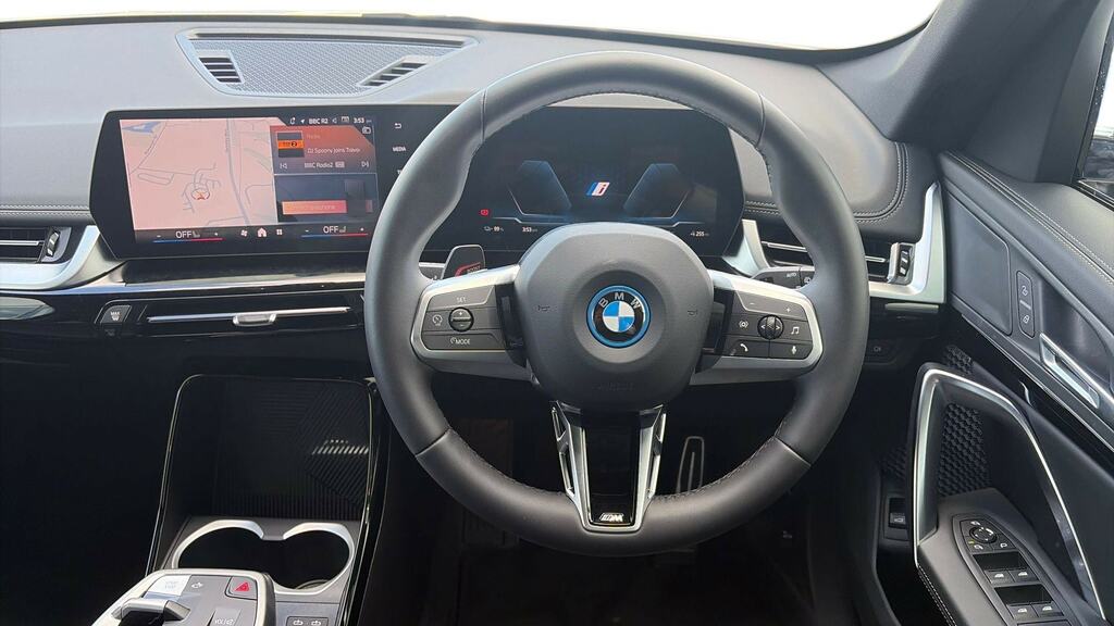 BMW iX1 150Kw Edrive20 Shadow Edition 65Kwh VN26AEA White #5