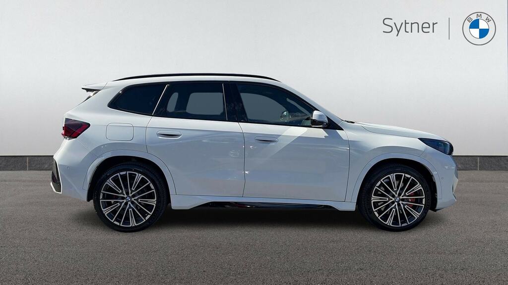 BMW iX1 150Kw Edrive20 Shadow Edition 65Kwh VN26AEA White #3