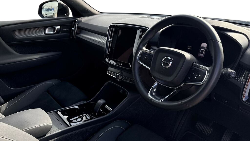 Volvo XC40 2.0 B4p Ultimate Dark KN23RYK Black #5