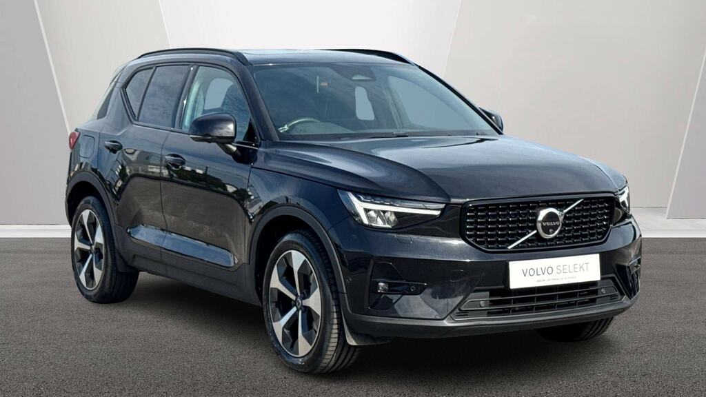 Volvo XC40 2.0 B4p Ultimate Dark KN23RYK Black