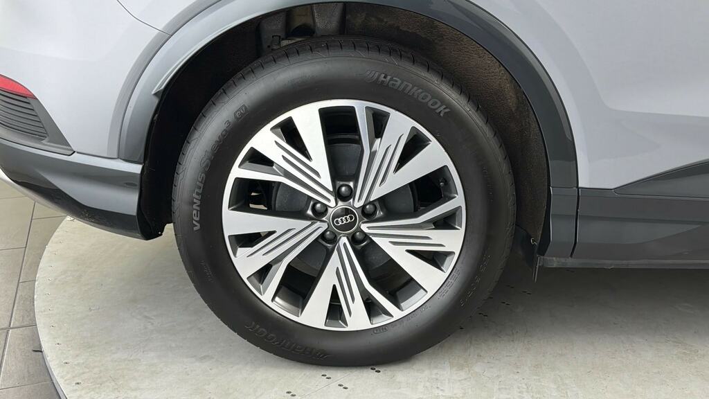 Audi Q4 E Tron 210Kw 45 82Kwh Sport Leather LV74WRX Grey #5