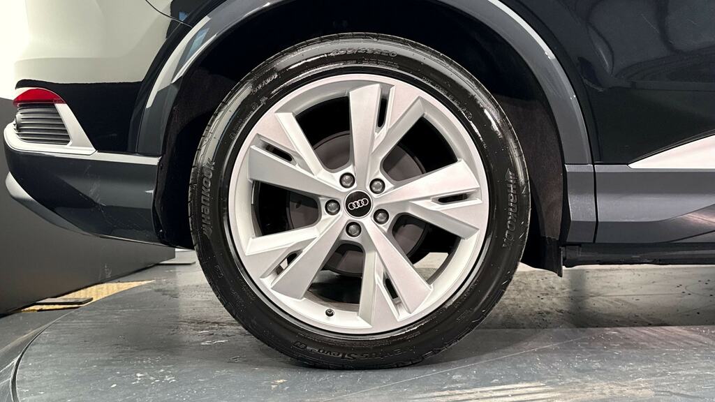 Audi Q4 E Tron 150Kw 40 63Kwh S Line Leather YB26GNF Black #5
