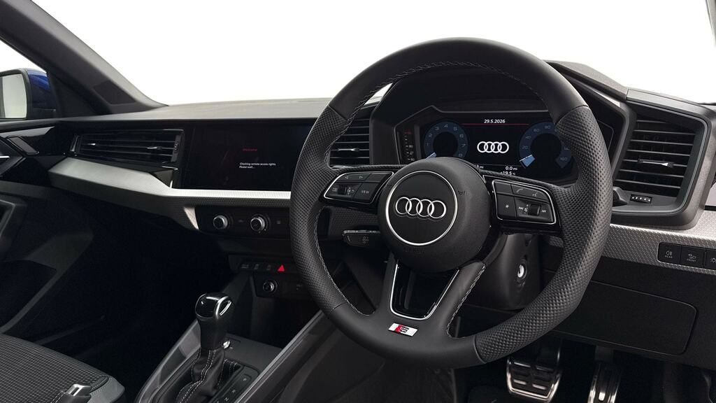 Audi A1 35 Tfsi S Line S Tronic YB26GYO Blue #6