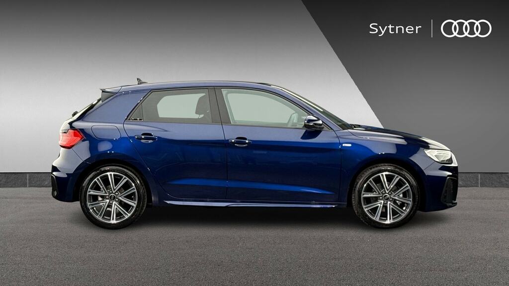 Audi A1 35 Tfsi S Line S Tronic YB26GYO Blue #4