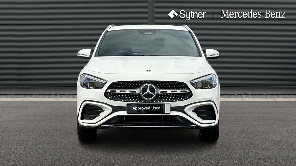 Mercedes-Benz GLA Class Gla 250E Amg Line Premium White #6