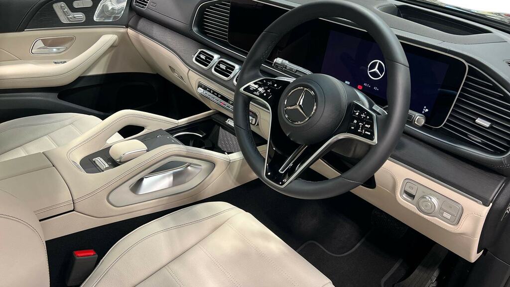Mercedes-Benz GLE Class Gle 400E 4Matic Amg Line Premium 9G-tronic Black #3