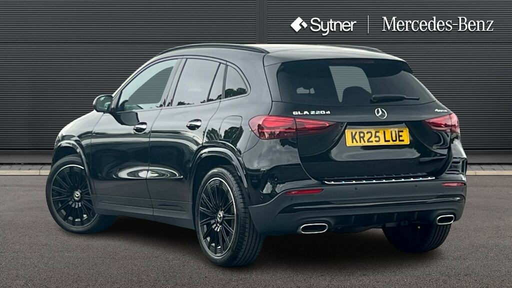 Mercedes-Benz GLA Class Gla 220D 4Matic Amg Line Premium Plus KR25LUE Black #2