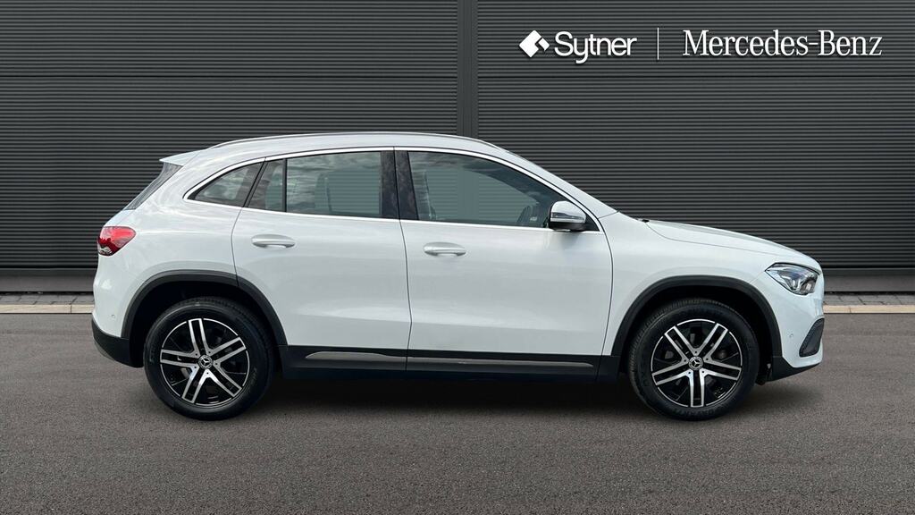 Mercedes-Benz GLA Class Gla 200 Sport Executive LK22ZGG White #4