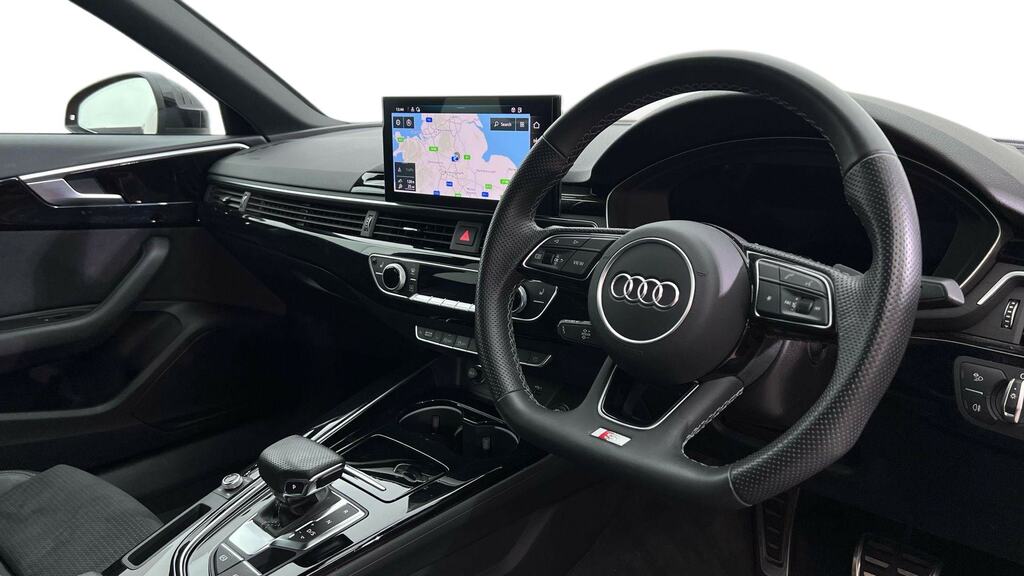 Audi A4 40 Tfsi 204 Black Edition S Tronic FE72ZYG Red #6